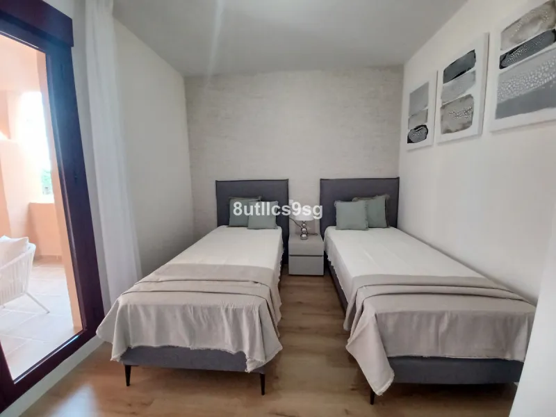 Apartment - Penthouse Duplex в продаже в Benahavís, Málaga. В доме 3 спален и 2 ванных комнат. Площадь дома 189 м²
