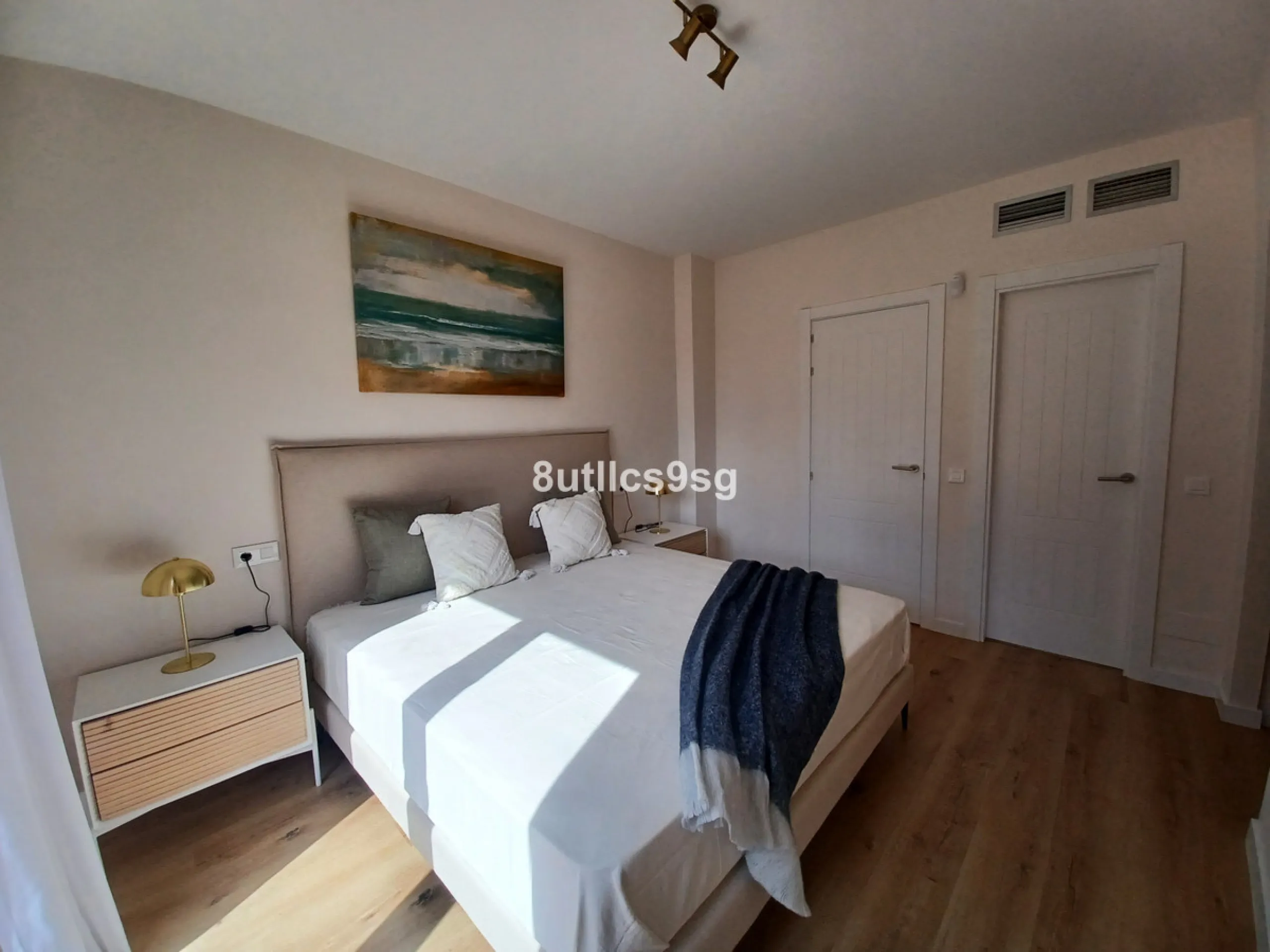 Apartment - Penthouse Duplex в продаже в Benahavís, Málaga. В доме 3 спален и 2 ванных комнат. Площадь дома 189 м²