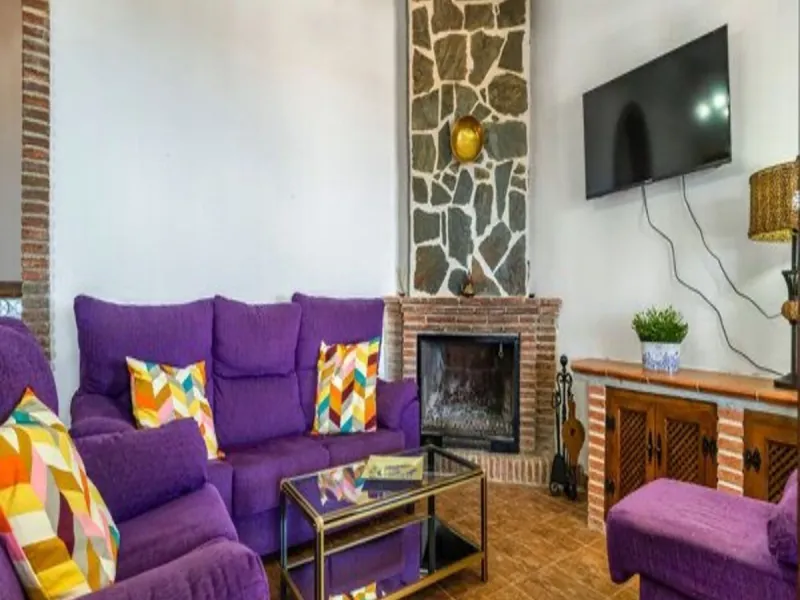 House - Finca - Cortijo в продаже в Torrox, Málaga. В доме 3 спален и 2 ванных комнат. Площадь дома 120 м². Площадь участка 400 м²
