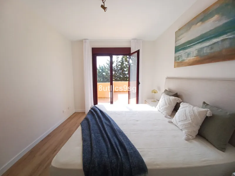 Apartment - Penthouse Duplex в продаже в Benahavís, Málaga. В доме 3 спален и 2 ванных комнат. Площадь дома 189 м²