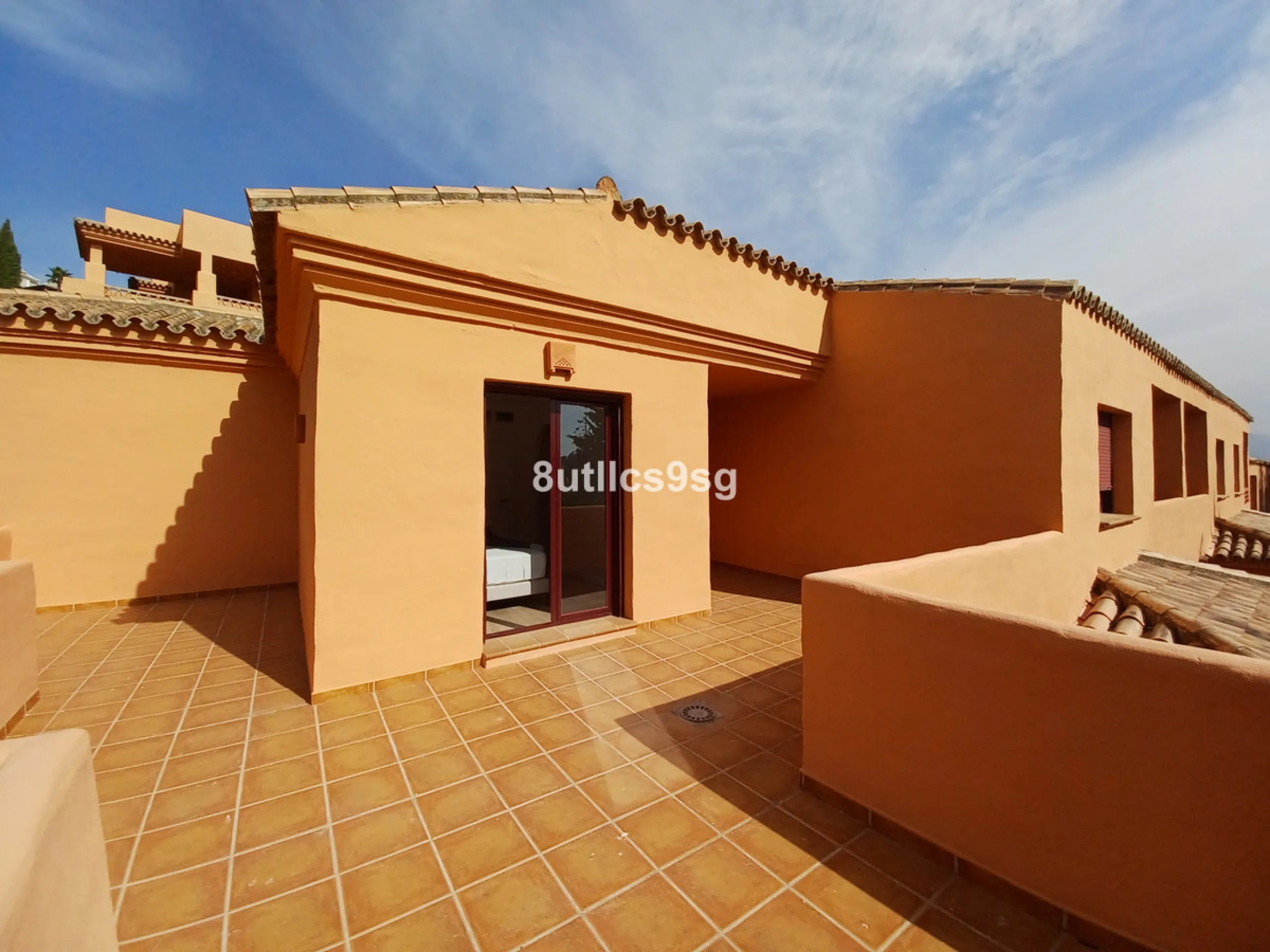 Apartment - Penthouse Duplex в продаже в Benahavís, Málaga. В доме 3 спален и 2 ванных комнат. Площадь дома 189 м²