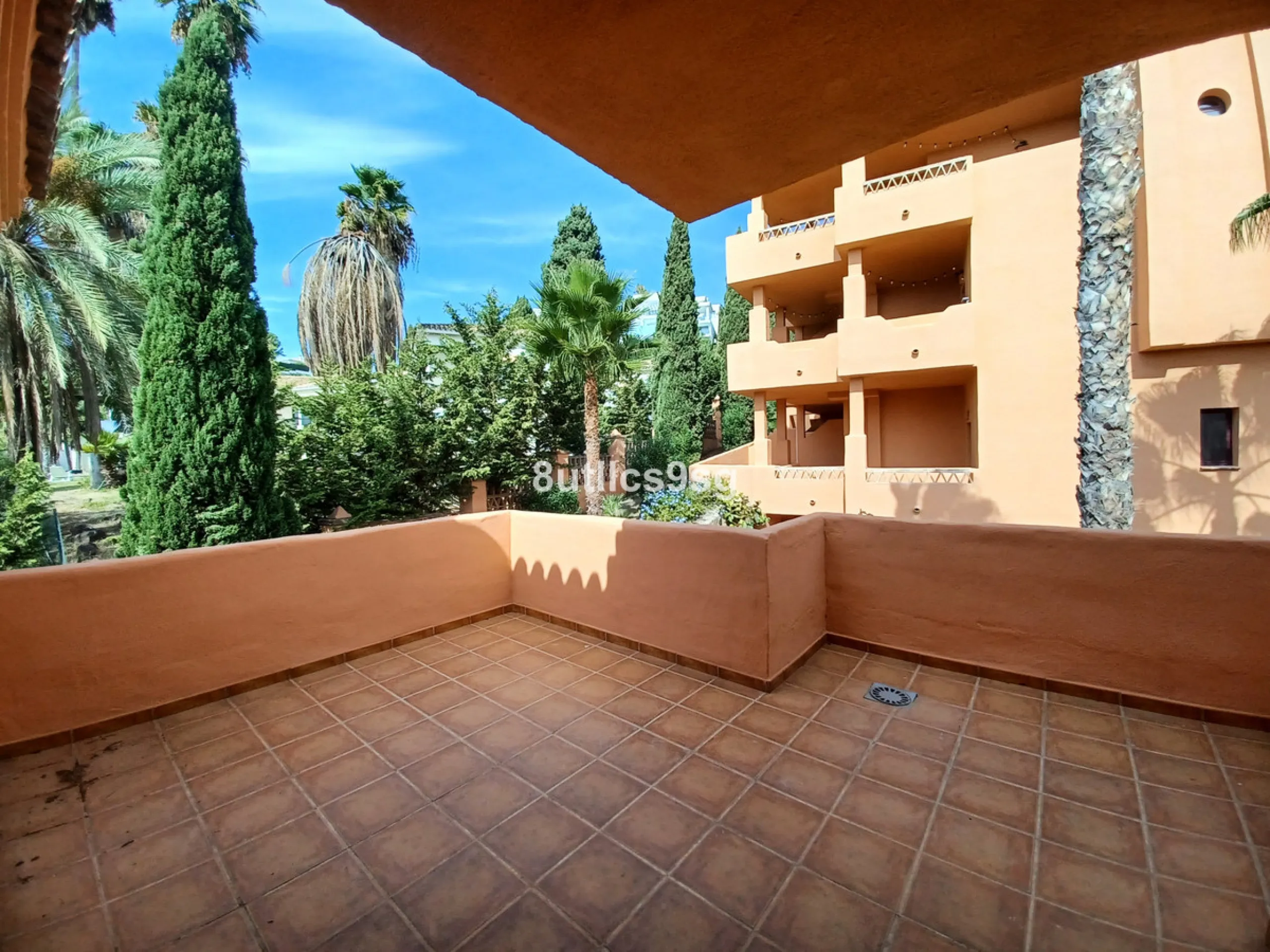 Apartment - Penthouse Duplex в продаже в Benahavís, Málaga. В доме 3 спален и 2 ванных комнат. Площадь дома 189 м²