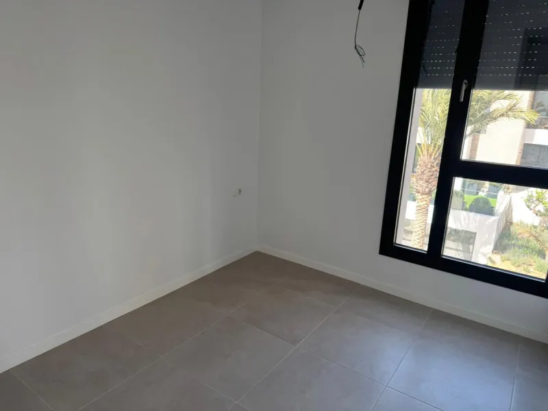 Apartment - Penthouse в продаже в Estepona, Málaga. В доме 2 спален и 2 ванных комнат. Площадь дома 131 м²