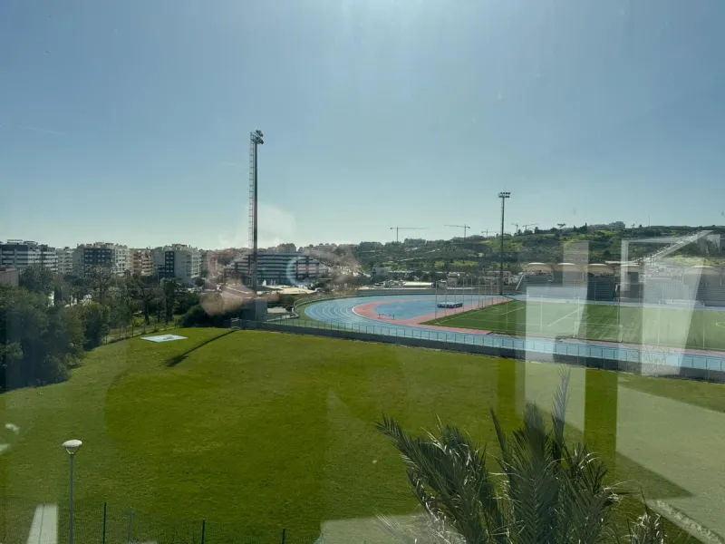 Apartment - Penthouse в продаже в Estepona, Málaga. В доме 2 спален и 2 ванных комнат. Площадь дома 131 м²