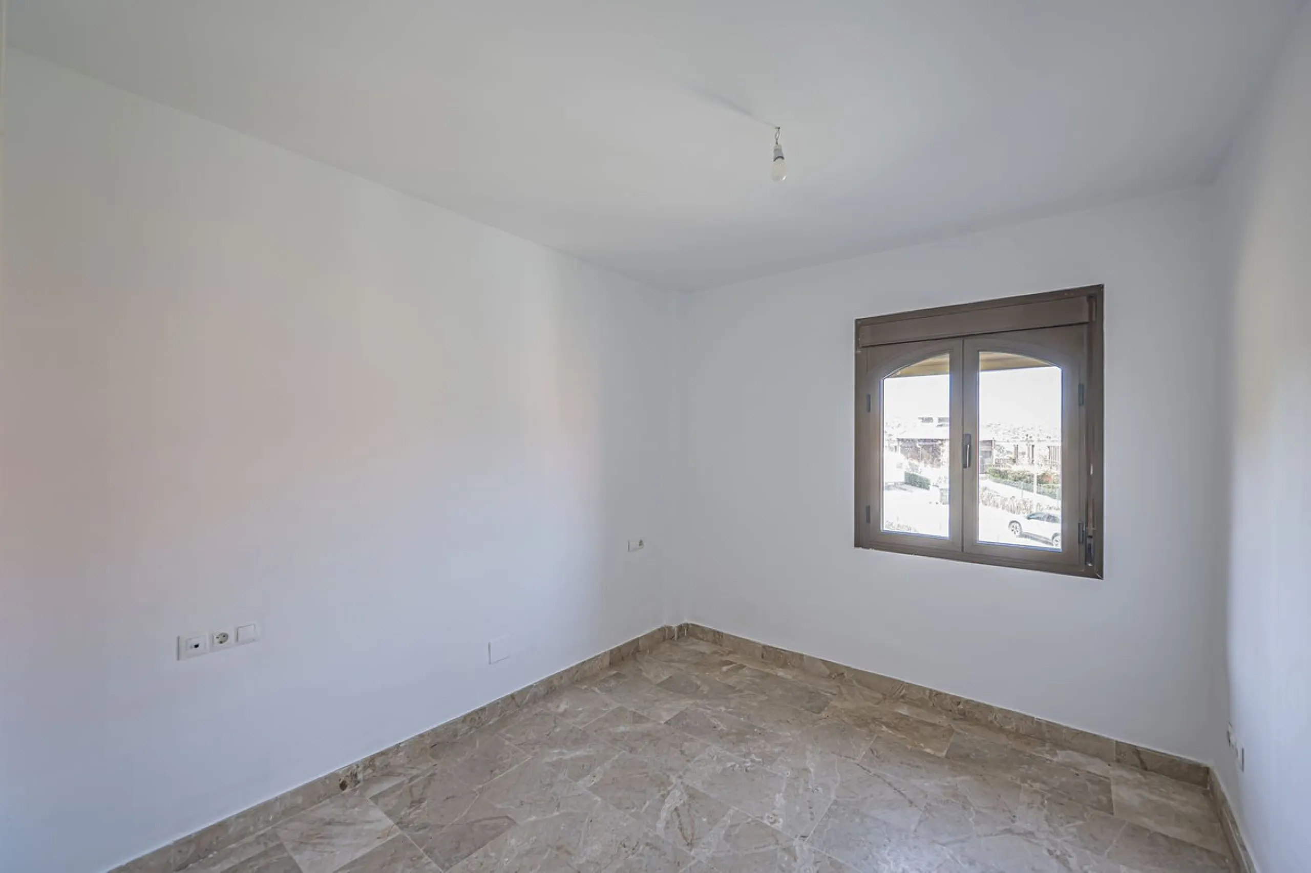 PENTHOUSE WITH SEA VIEWS, MINUTES FROM THE BEACH