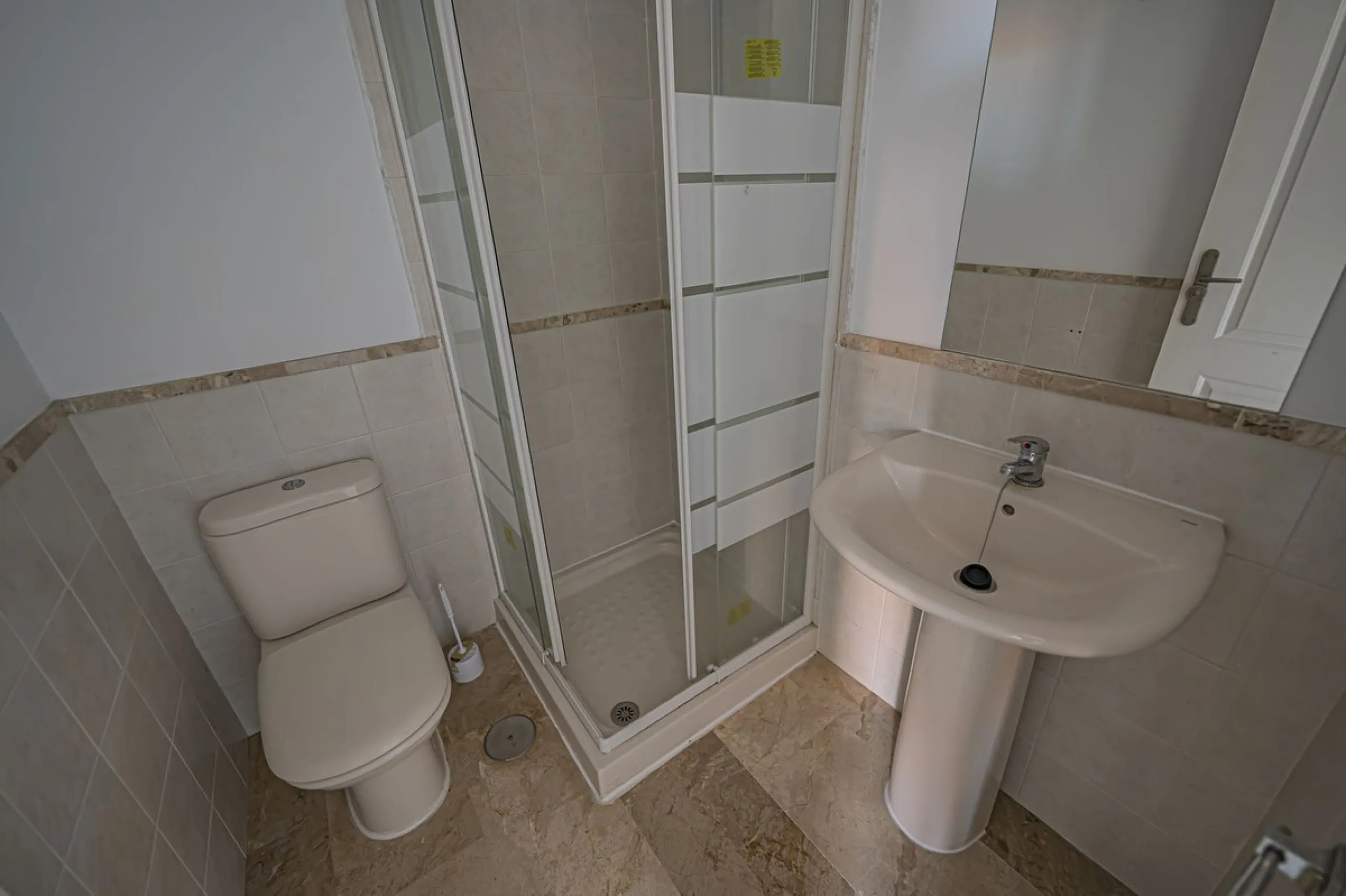 PENTHOUSE WITH SEA VIEWS, MINUTES FROM THE BEACH