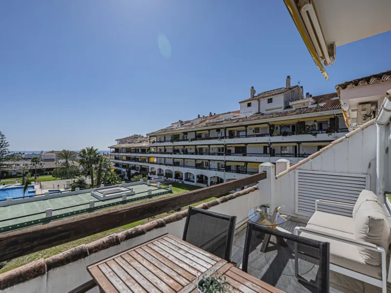 PENTHOUSE WITH SEA VIEWS ON THE GOLDEN MILE