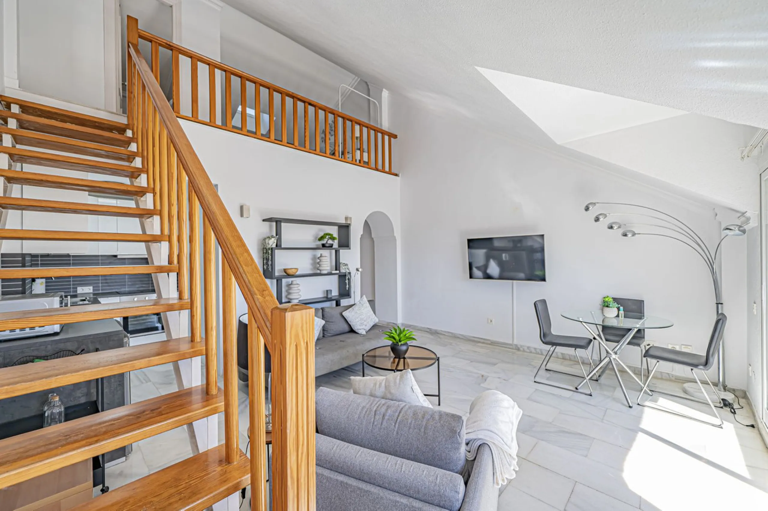 PENTHOUSE WITH SEA VIEWS ON THE GOLDEN MILE