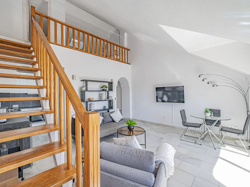 PENTHOUSE WITH SEA VIEWS ON THE GOLDEN MILE