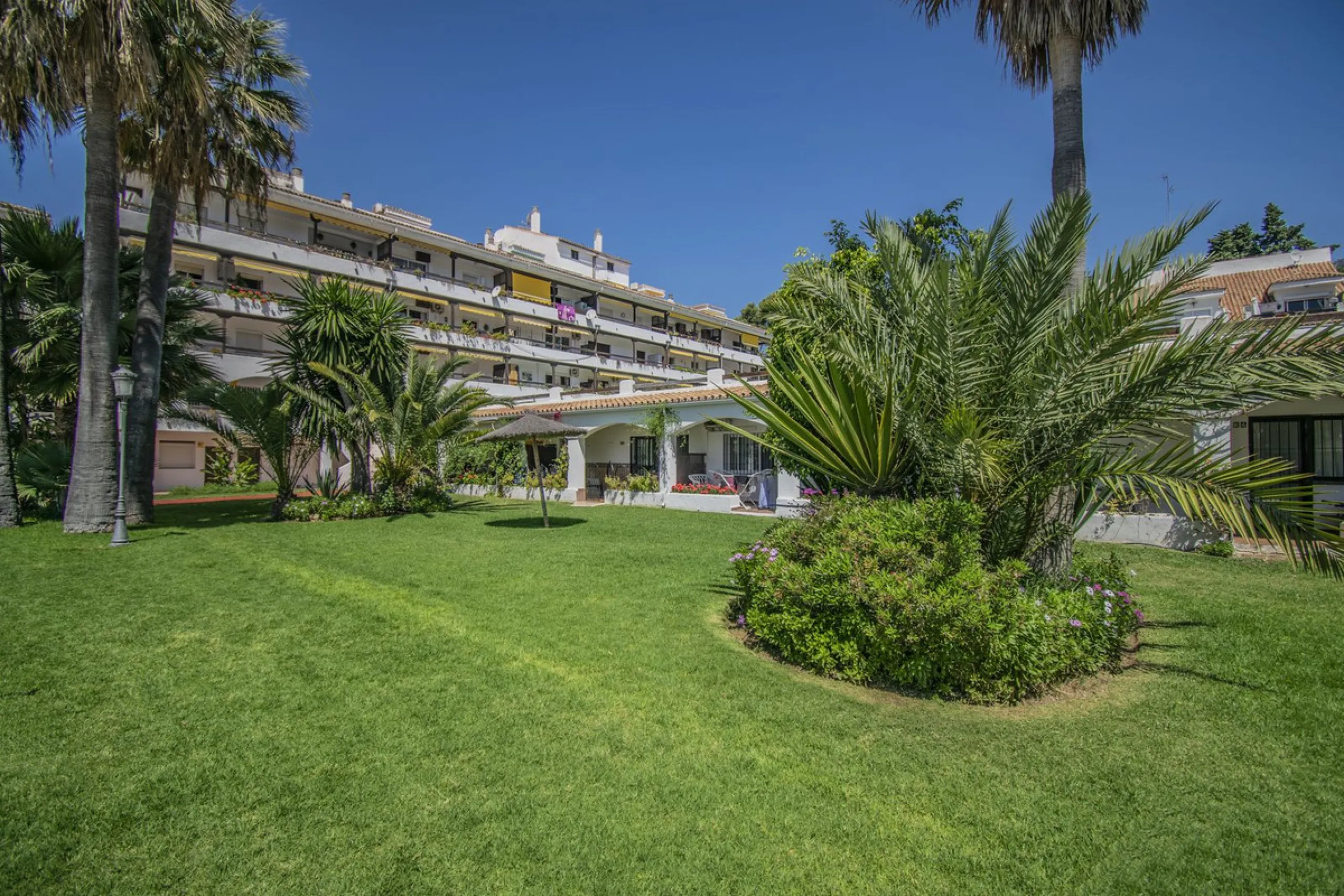PENTHOUSE WITH SEA VIEWS ON THE GOLDEN MILE