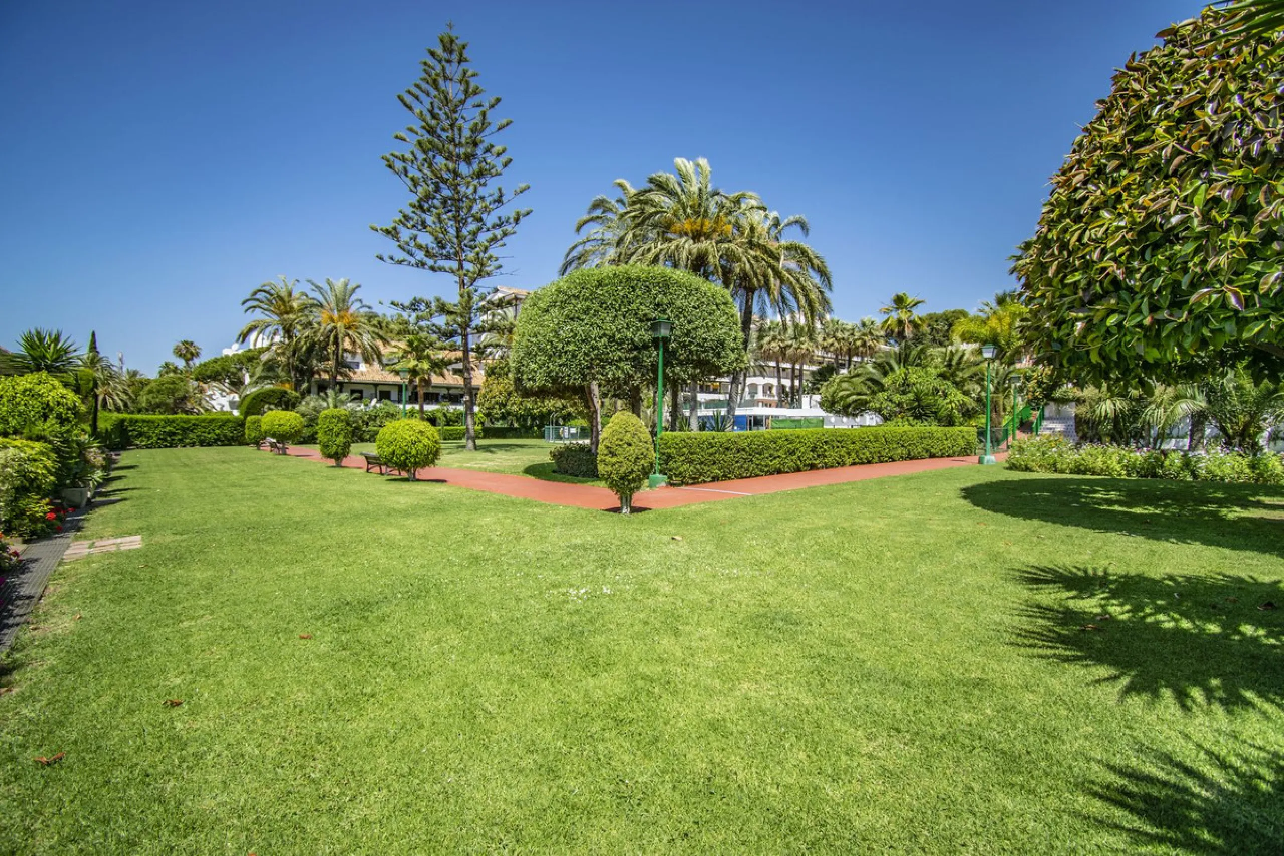 PENTHOUSE WITH SEA VIEWS ON THE GOLDEN MILE
