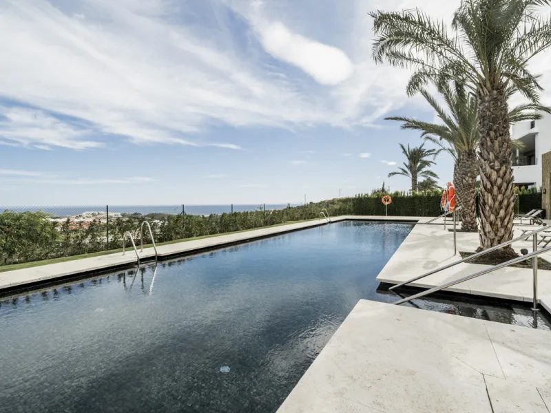 Nestled just moments from the charming village of Casares and less than a mile from the beach, this exclusive apartment combines luxury, privacy, and the ambiance of a five-star resort.