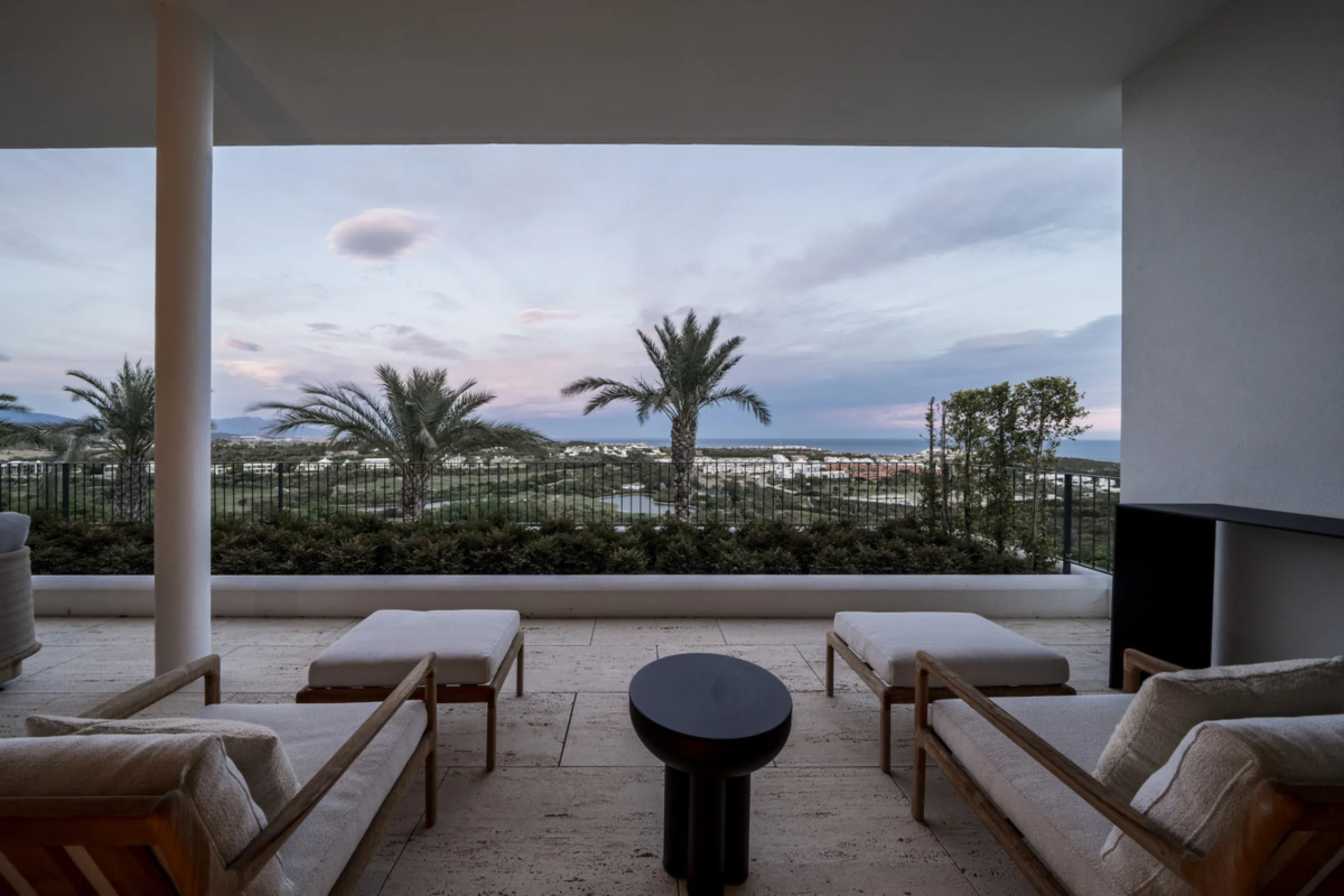 Nestled just moments from the charming village of Casares and less than a mile from the beach, this exclusive apartment combines luxury, privacy, and the ambiance of a five-star resort.