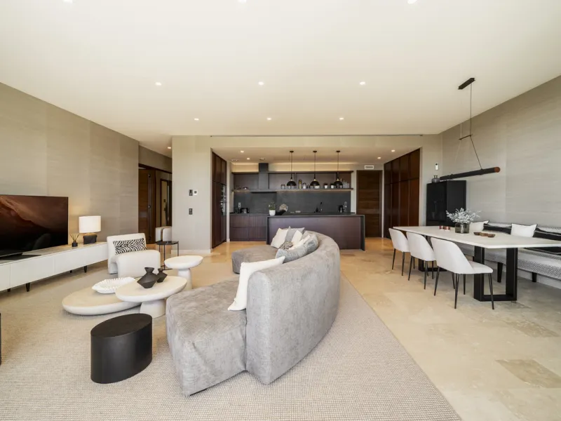 Nestled just moments from the charming village of Casares and less than a mile from the beach, this exclusive apartment combines luxury, privacy, and the ambiance of a five-star resort.