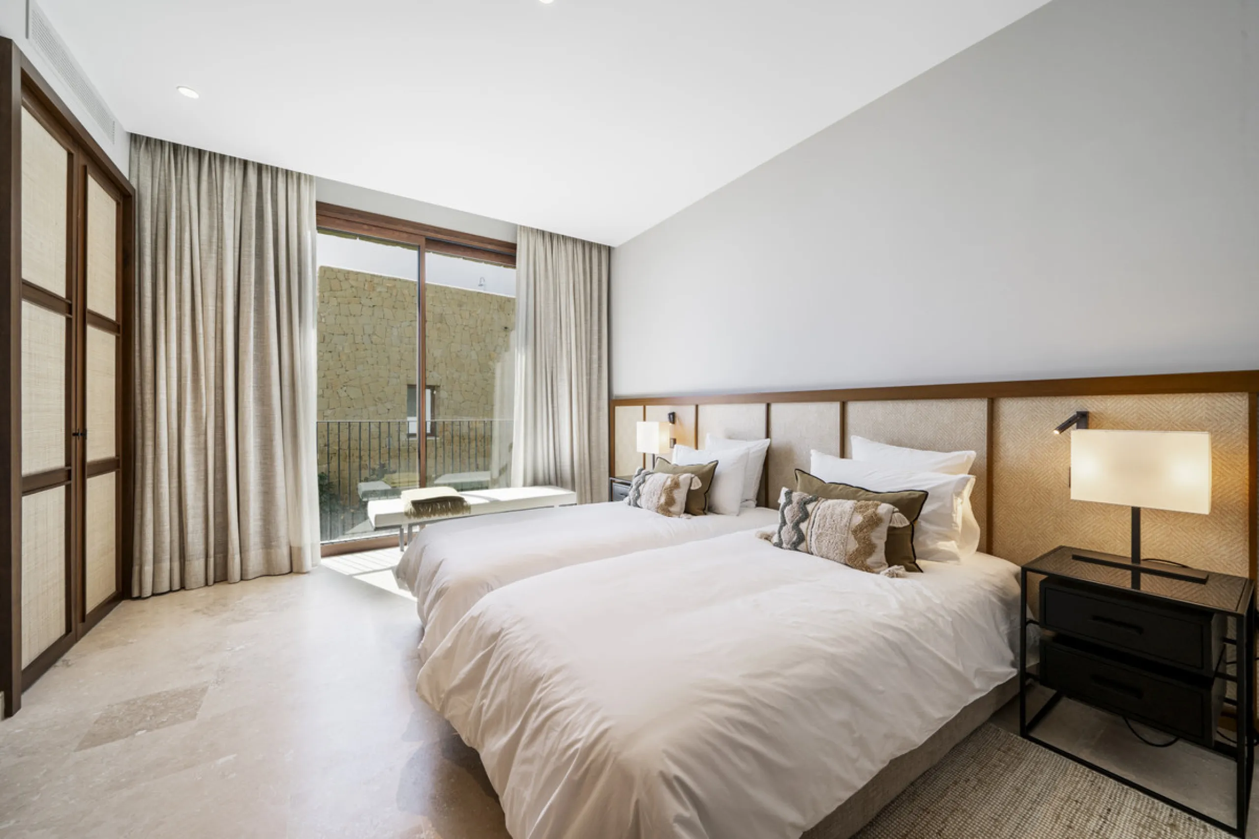 Nestled just moments from the charming village of Casares and less than a mile from the beach, this exclusive apartment combines luxury, privacy, and the ambiance of a five-star resort.