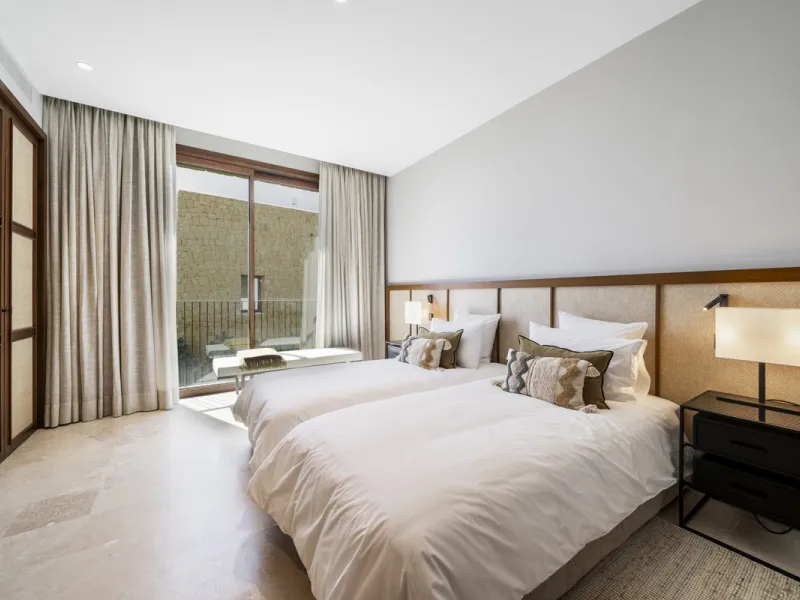 Nestled just moments from the charming village of Casares and less than a mile from the beach, this exclusive apartment combines luxury, privacy, and the ambiance of a five-star resort.