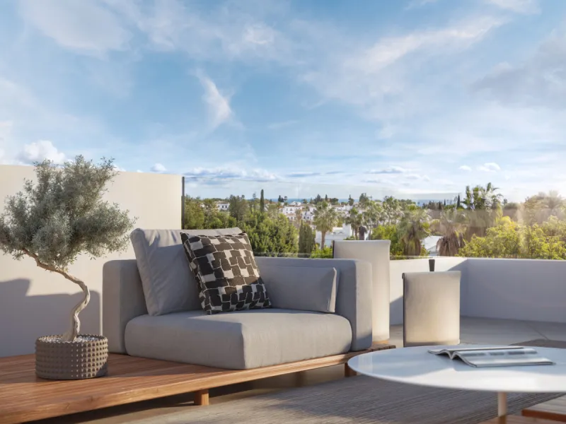 The exclusive villa is located in a prestigious community within the Golden Mile, a private retreat in one of the most sought-after locations in the area. Just minutes from the beach, Puente Romano and Marbella's most prestigious clubs.
