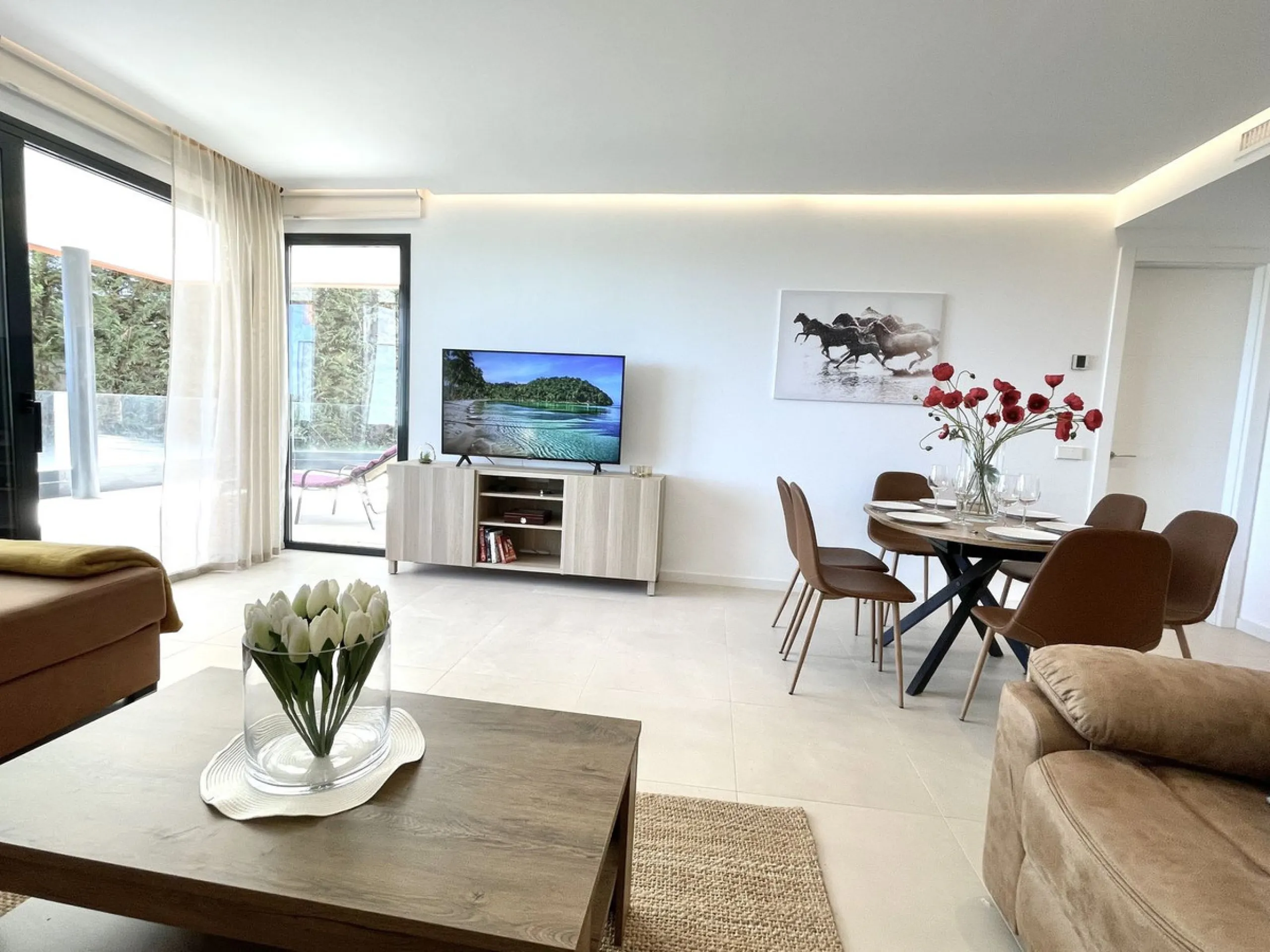 Apartment - Ground Floor Apartment в продаже в Fuengirola, Málaga. В доме 3 спален и 2 ванных комнат. Площадь дома 118 м²