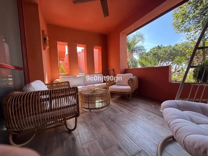 Located in the highly sought-after Jardines de Don Carlos community in Elviria, this spacious 3-bedroom apartment offers the perfect blend of comfort, style, and convenience—just a short walk from the beach, restaurants, and local amenities.