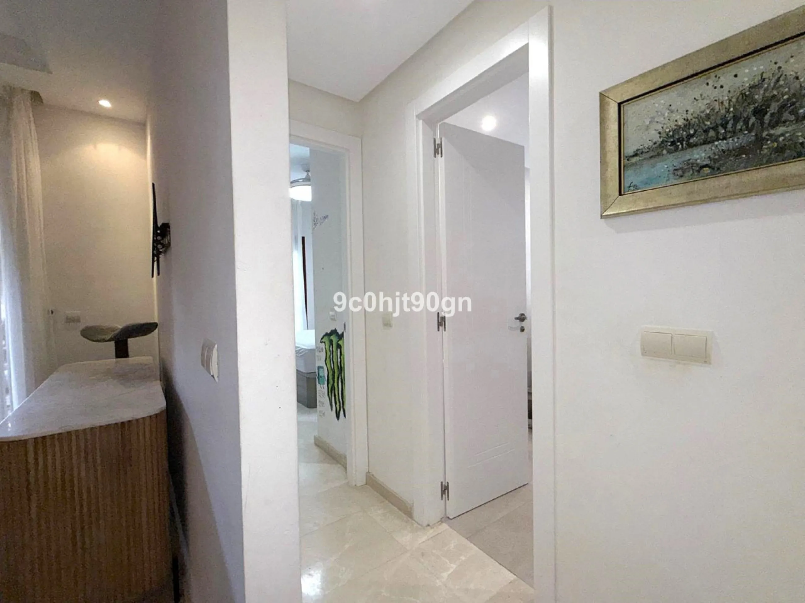 Located in the highly sought-after Jardines de Don Carlos community in Elviria, this spacious 3-bedroom apartment offers the perfect blend of comfort, style, and convenience—just a short walk from the beach, restaurants, and local amenities.