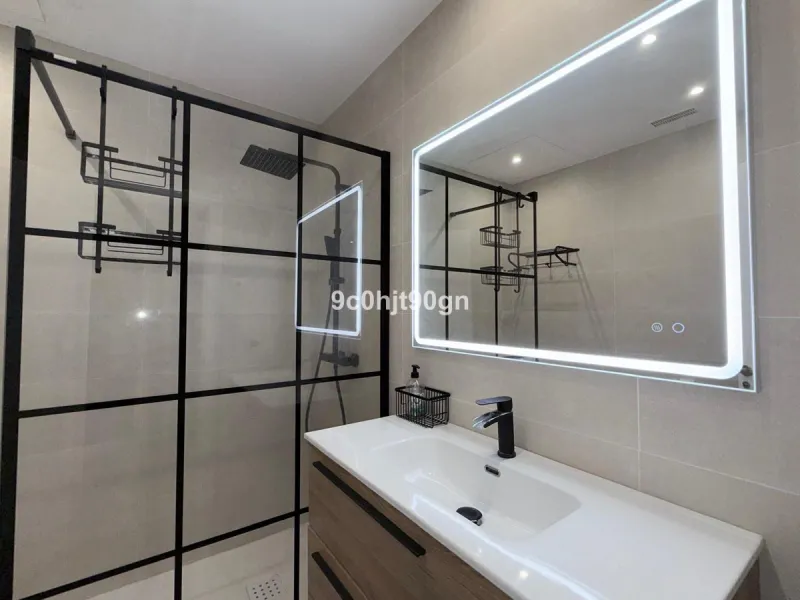 Located in the highly sought-after Jardines de Don Carlos community in Elviria, this spacious 3-bedroom apartment offers the perfect blend of comfort, style, and convenience—just a short walk from the beach, restaurants, and local amenities.