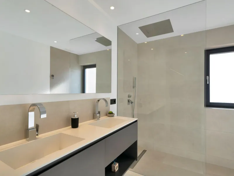 Apartment - Duplex в продаже в Marbella, Málaga. В доме 2 спален и 2 ванных комнат. Площадь дома 150 м²