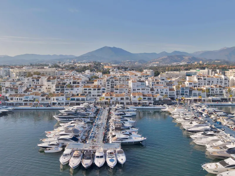 Apartment - Duplex в продаже в Marbella, Málaga. В доме 2 спален и 2 ванных комнат. Площадь дома 150 м²