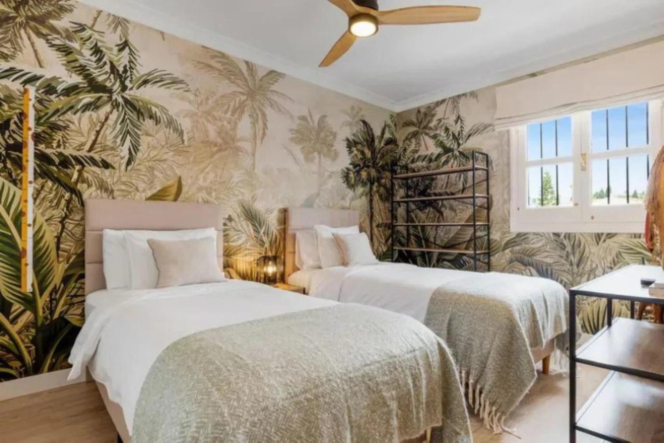 Renovated penthouse with east and south orientation in Benavista, a few minutes from the beach