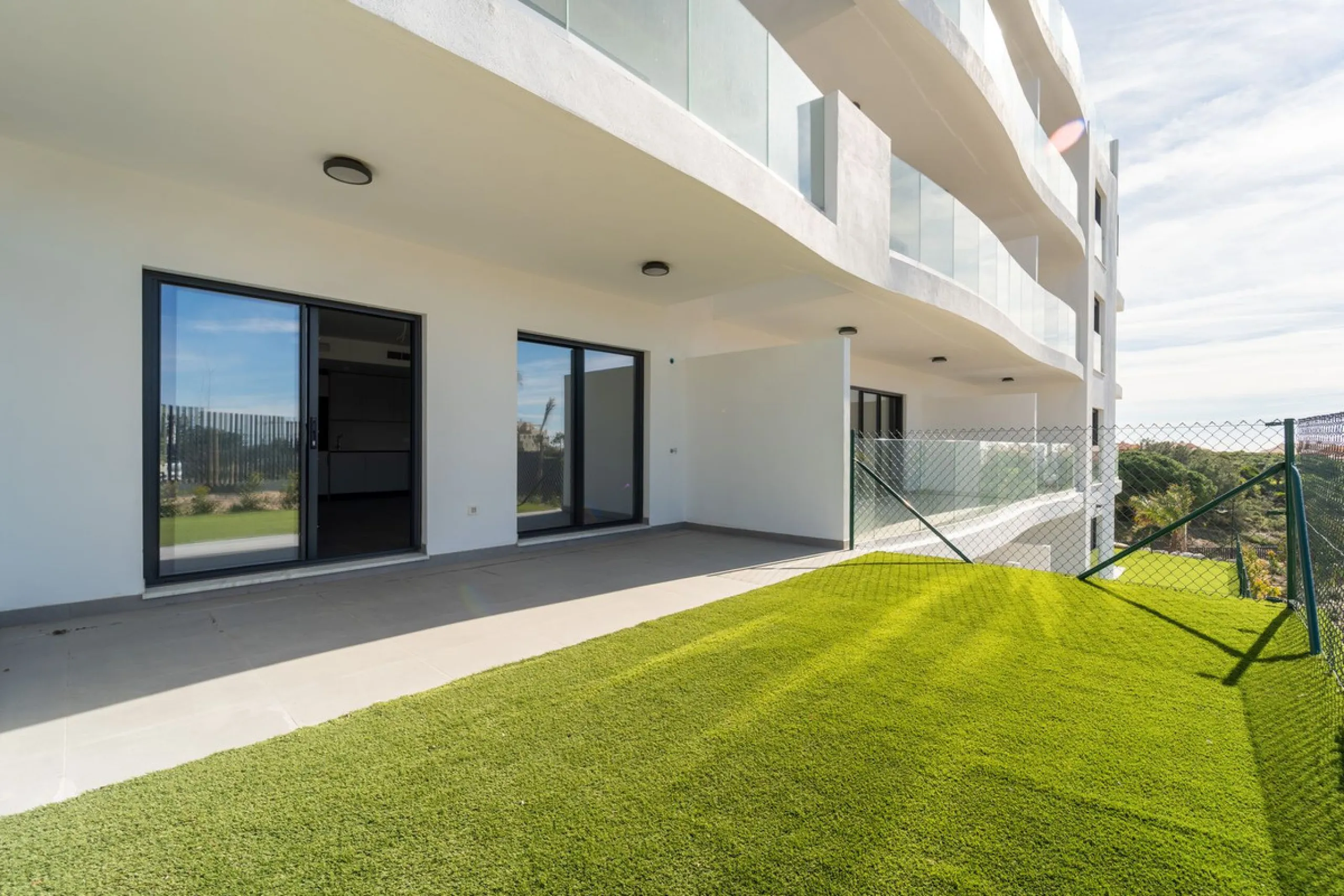 Apartment - Ground Floor Apartment в продаже в Mijas, Málaga. В доме 2 спален и 2 ванных комнат. Площадь дома 85 м²