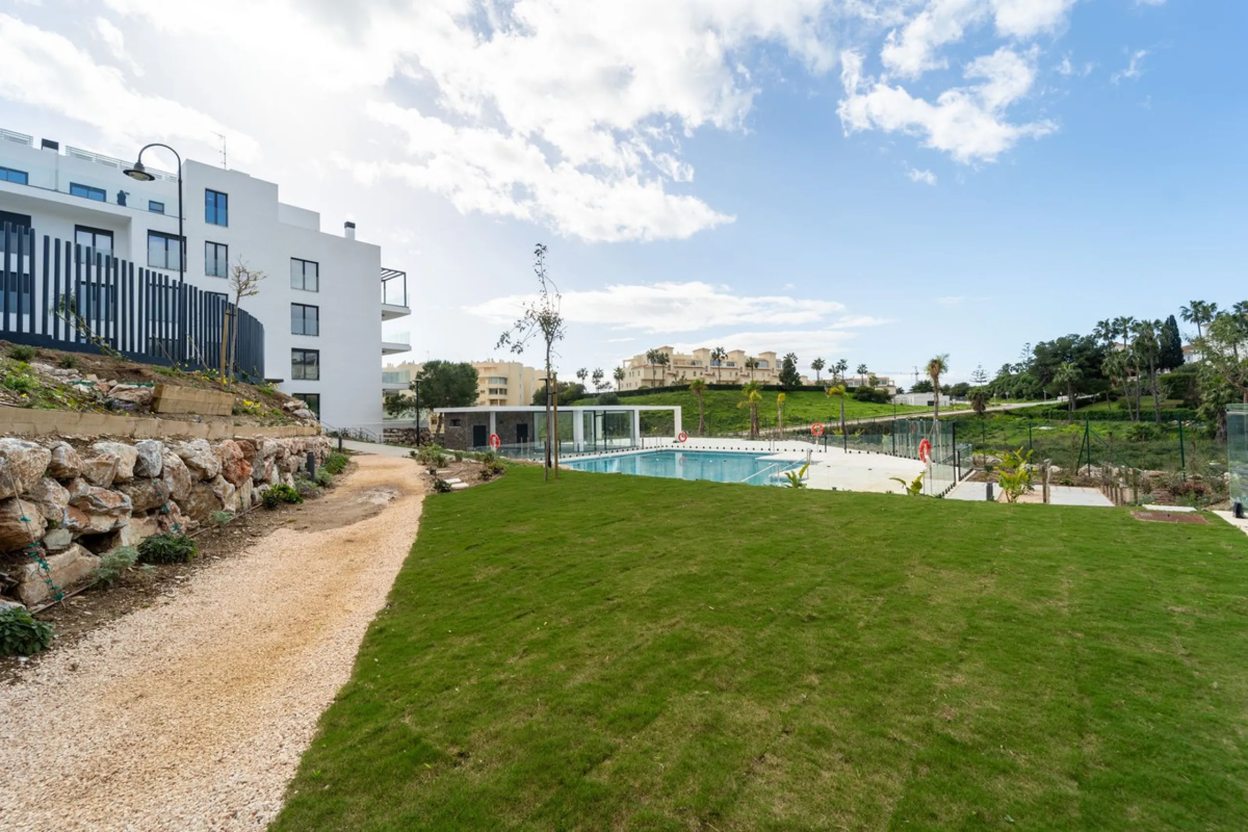 Apartment - Ground Floor Apartment в продаже в Mijas, Málaga. В доме 2 спален и 2 ванных комнат. Площадь дома 85 м²
