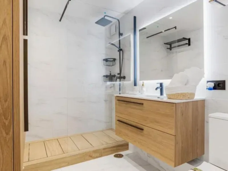 Renovated penthouse with east and south orientation in Benavista, a few minutes from the beach