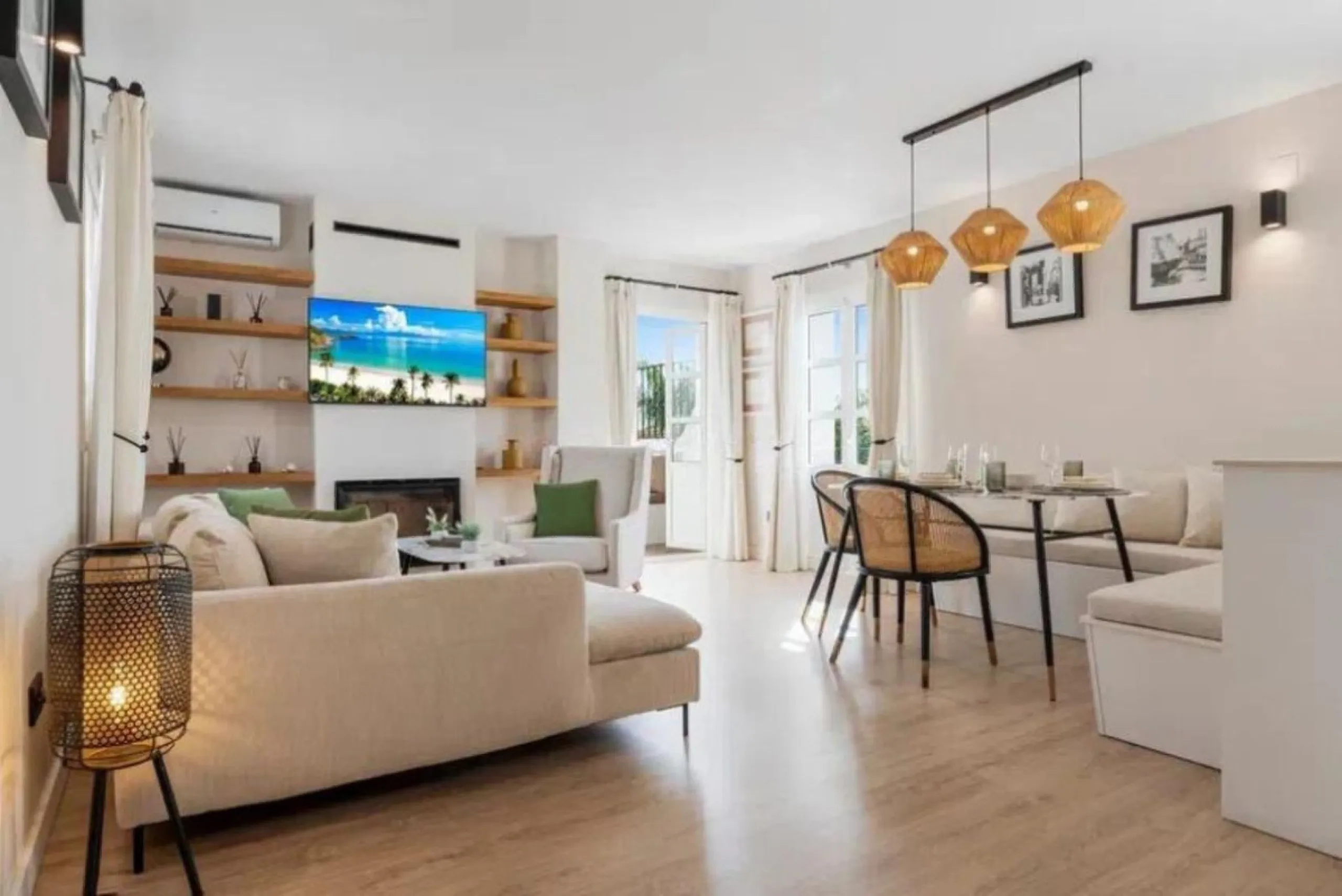 Renovated penthouse with east and south orientation in Benavista, a few minutes from the beach