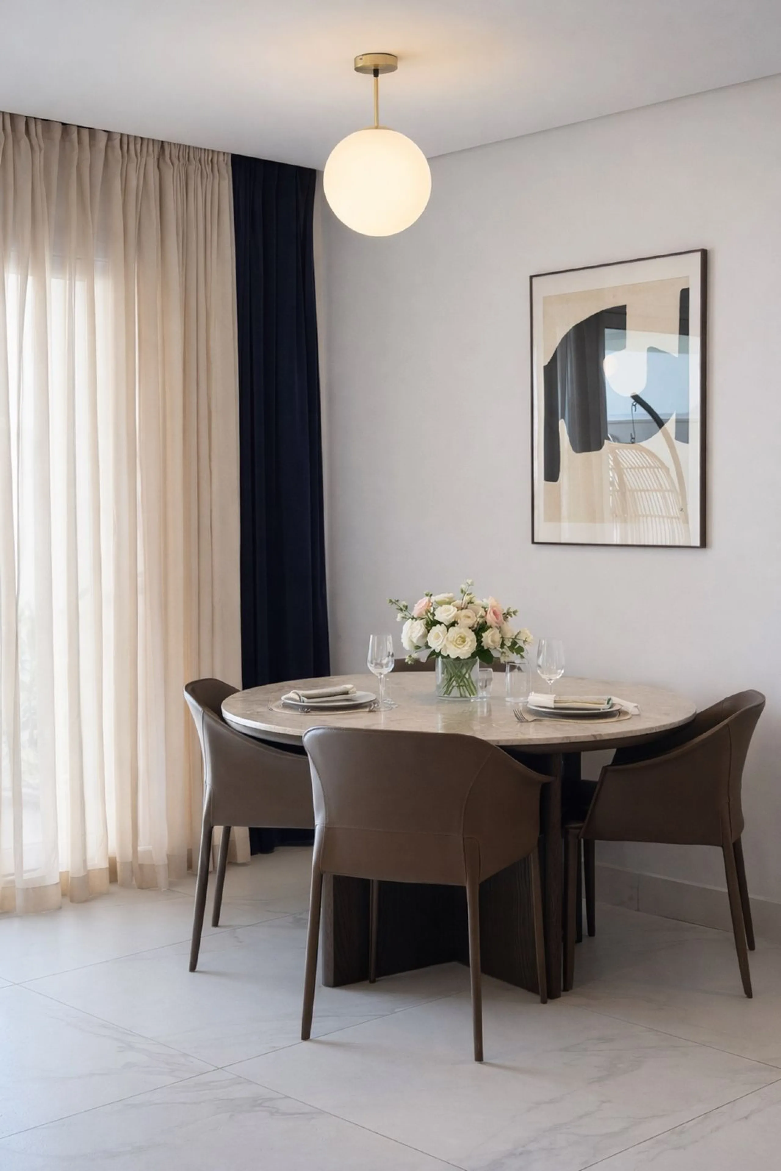 Apartment - Middle Floor Apartment в продаже в Marbella, Málaga. В доме 3 спален и 2 ванных комнат. Площадь дома 107 м²
