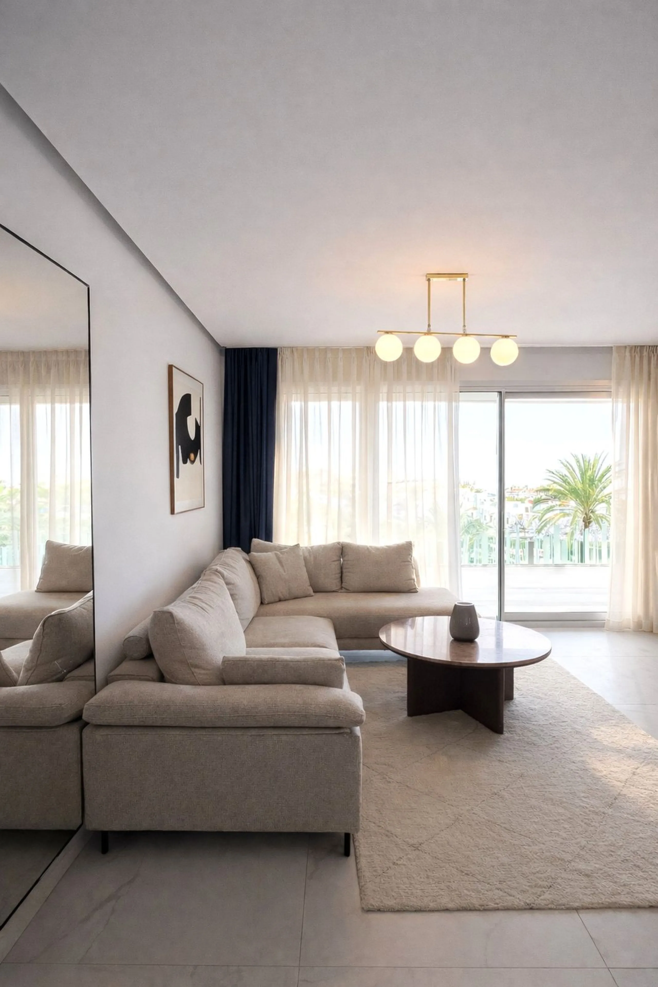 Apartment - Middle Floor Apartment в продаже в Marbella, Málaga. В доме 3 спален и 2 ванных комнат. Площадь дома 107 м²