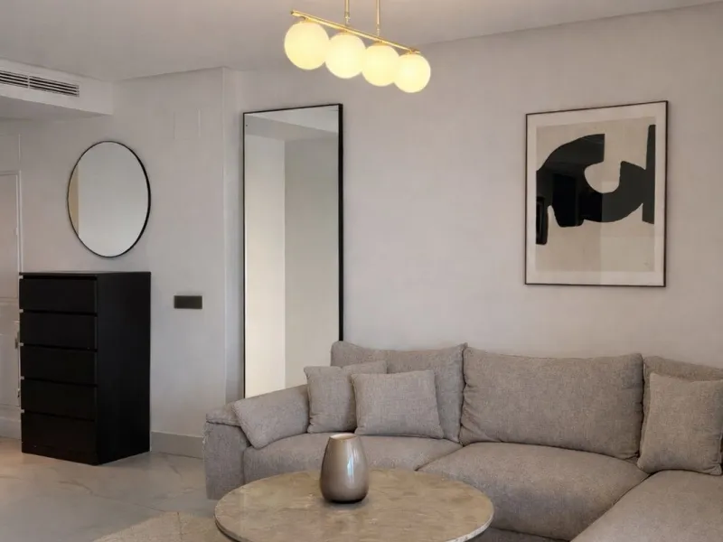 Apartment - Middle Floor Apartment в продаже в Marbella, Málaga. В доме 3 спален и 2 ванных комнат. Площадь дома 107 м²