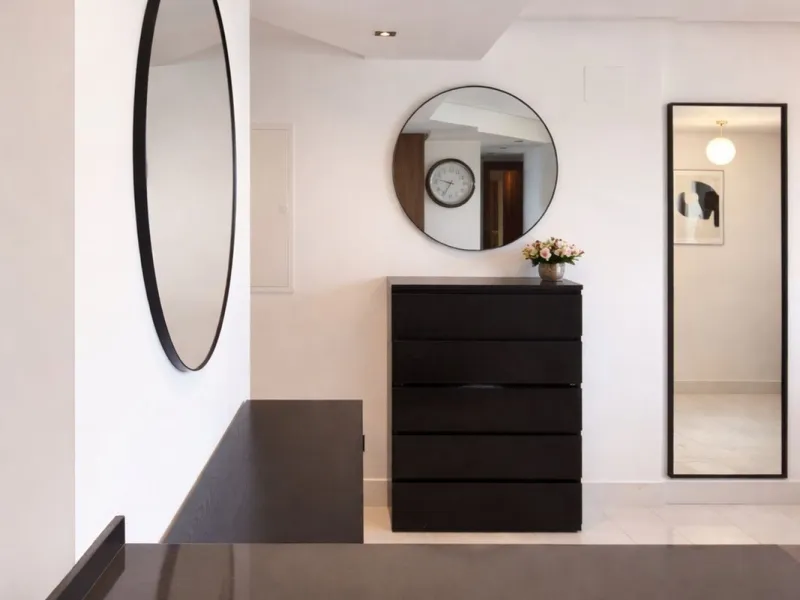 Apartment - Middle Floor Apartment в продаже в Marbella, Málaga. В доме 3 спален и 2 ванных комнат. Площадь дома 107 м²