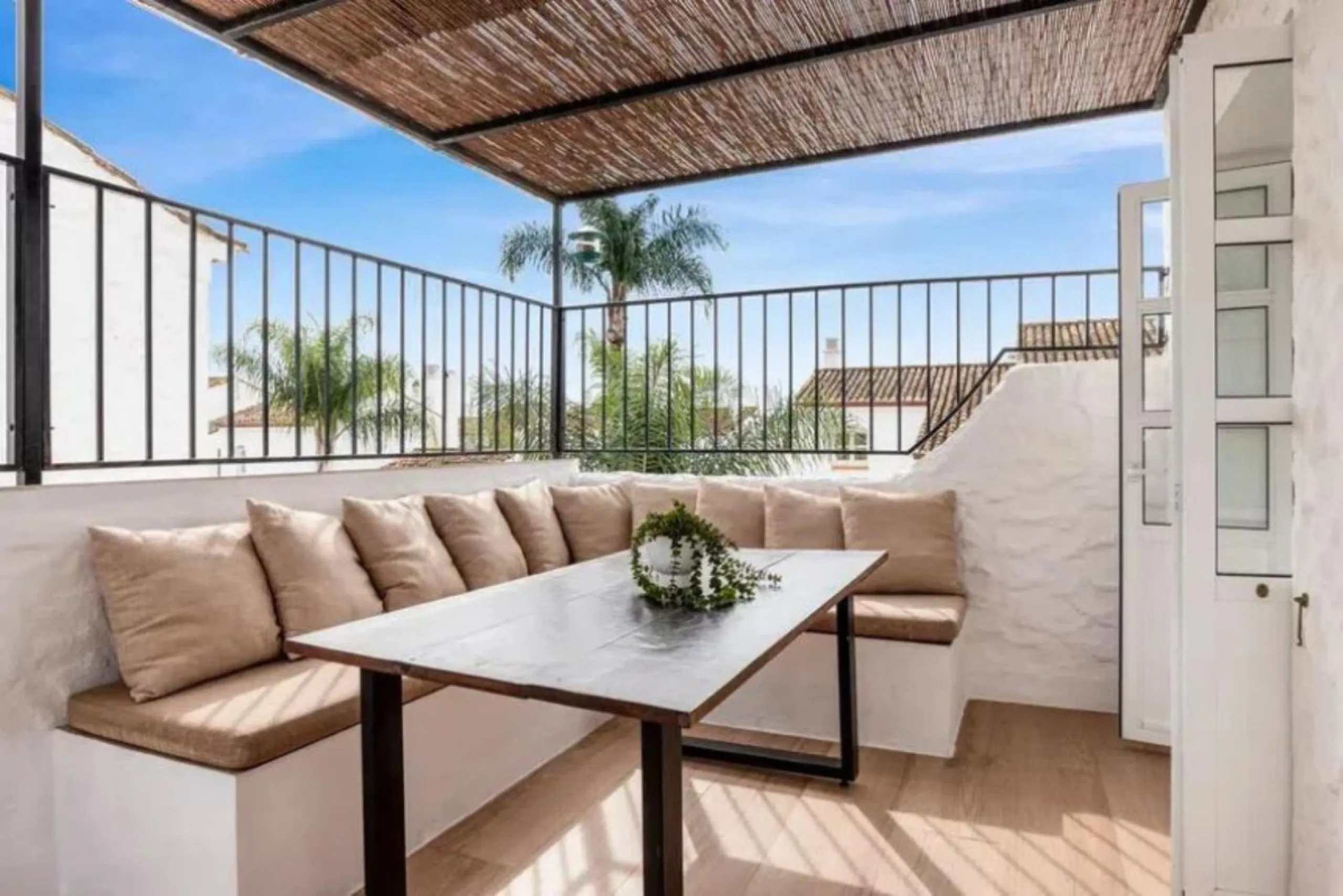 Renovated penthouse with east and south orientation in Benavista, a few minutes from the beach