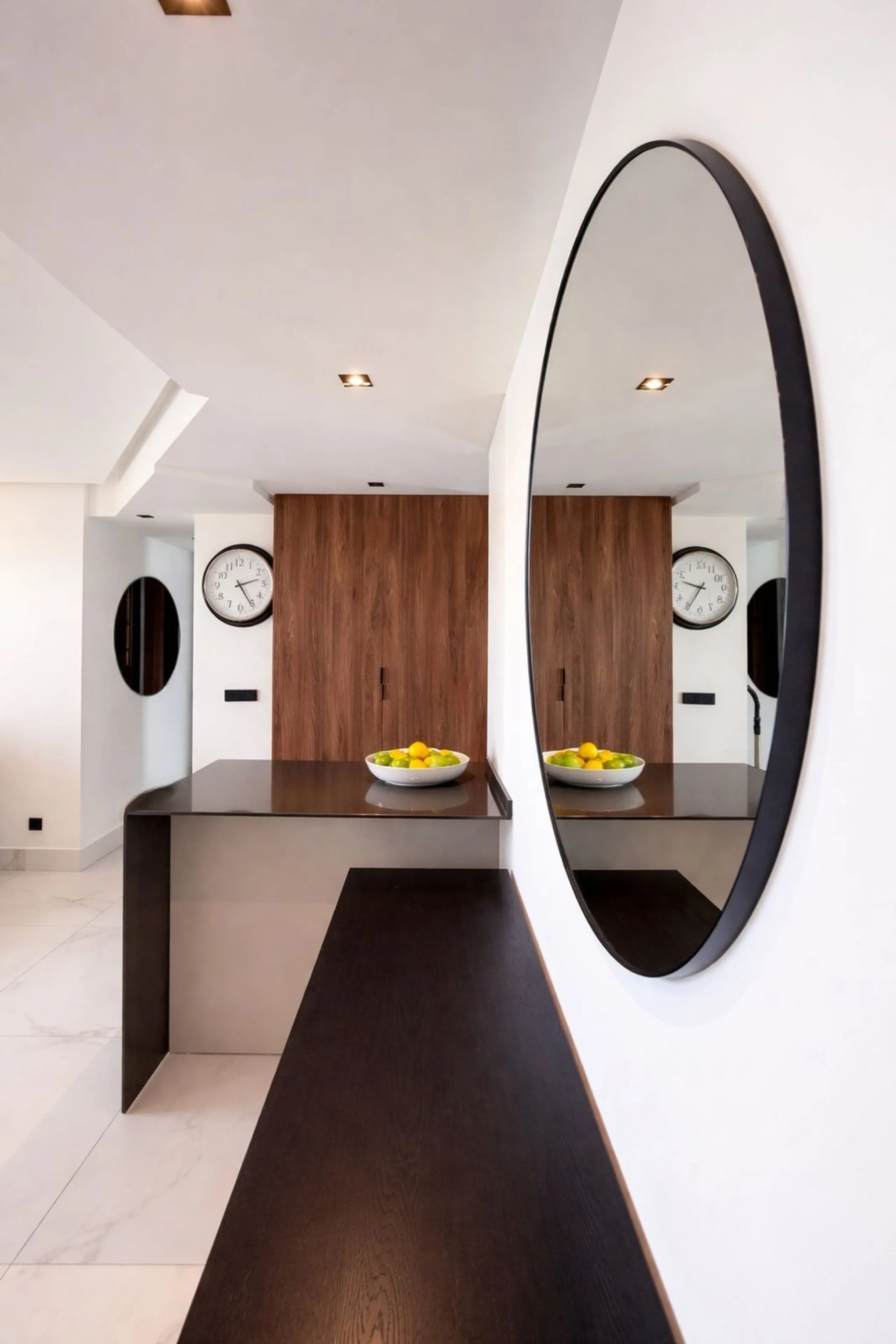 Apartment - Middle Floor Apartment в продаже в Marbella, Málaga. В доме 3 спален и 2 ванных комнат. Площадь дома 107 м²