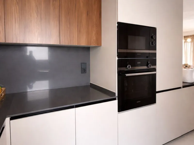 Apartment - Middle Floor Apartment в продаже в Marbella, Málaga. В доме 3 спален и 2 ванных комнат. Площадь дома 107 м²