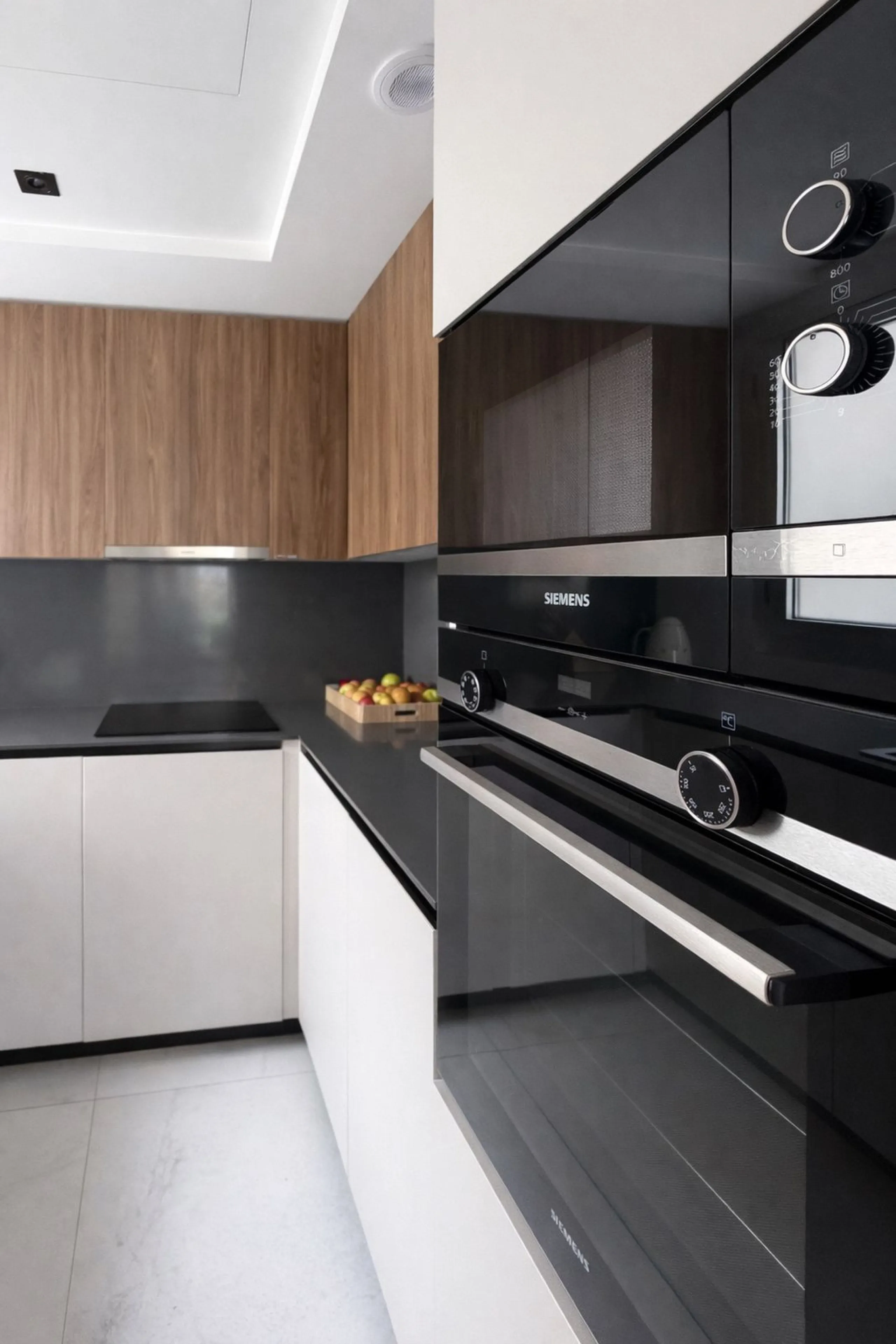 Apartment - Middle Floor Apartment в продаже в Marbella, Málaga. В доме 3 спален и 2 ванных комнат. Площадь дома 107 м²