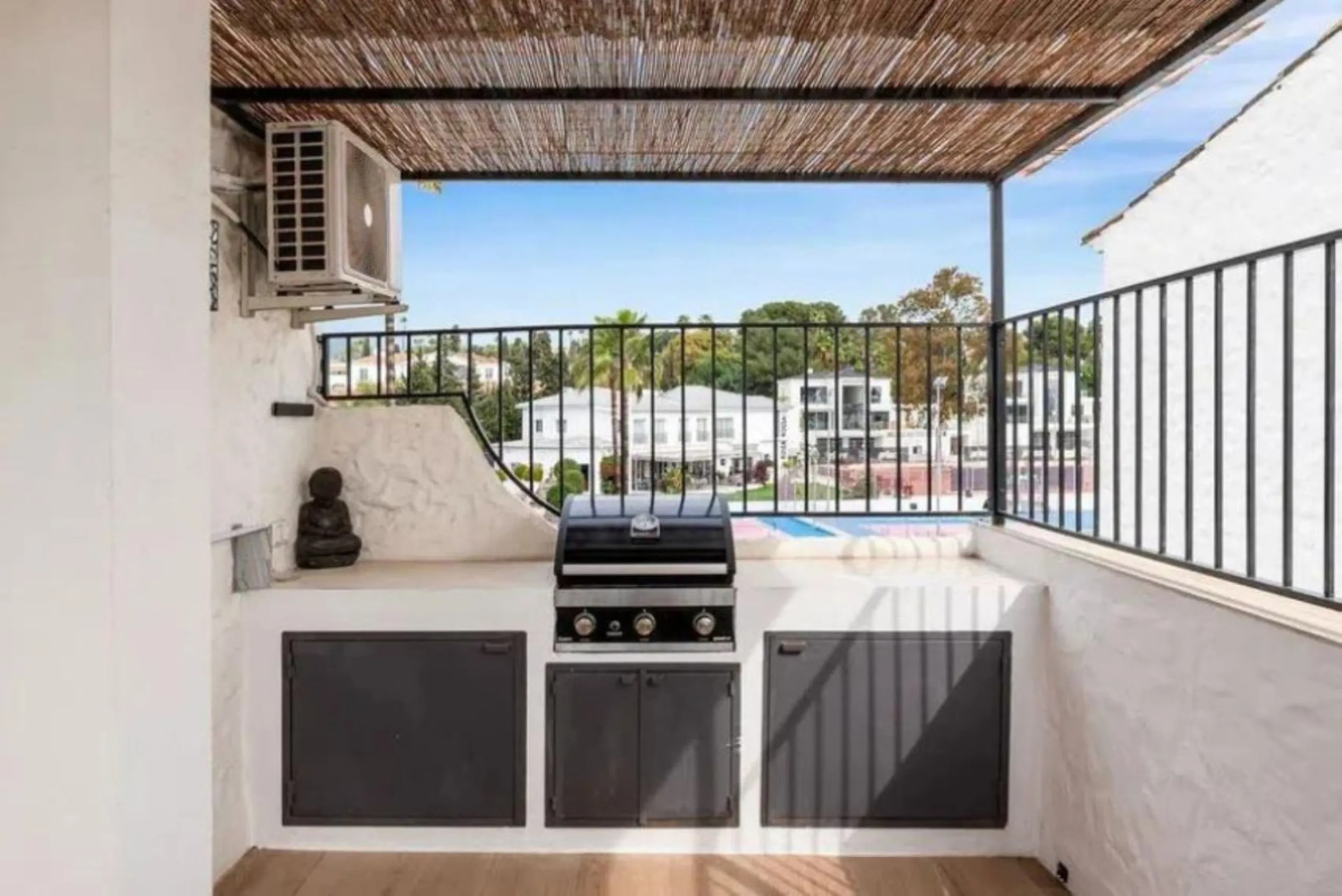Renovated penthouse with east and south orientation in Benavista, a few minutes from the beach