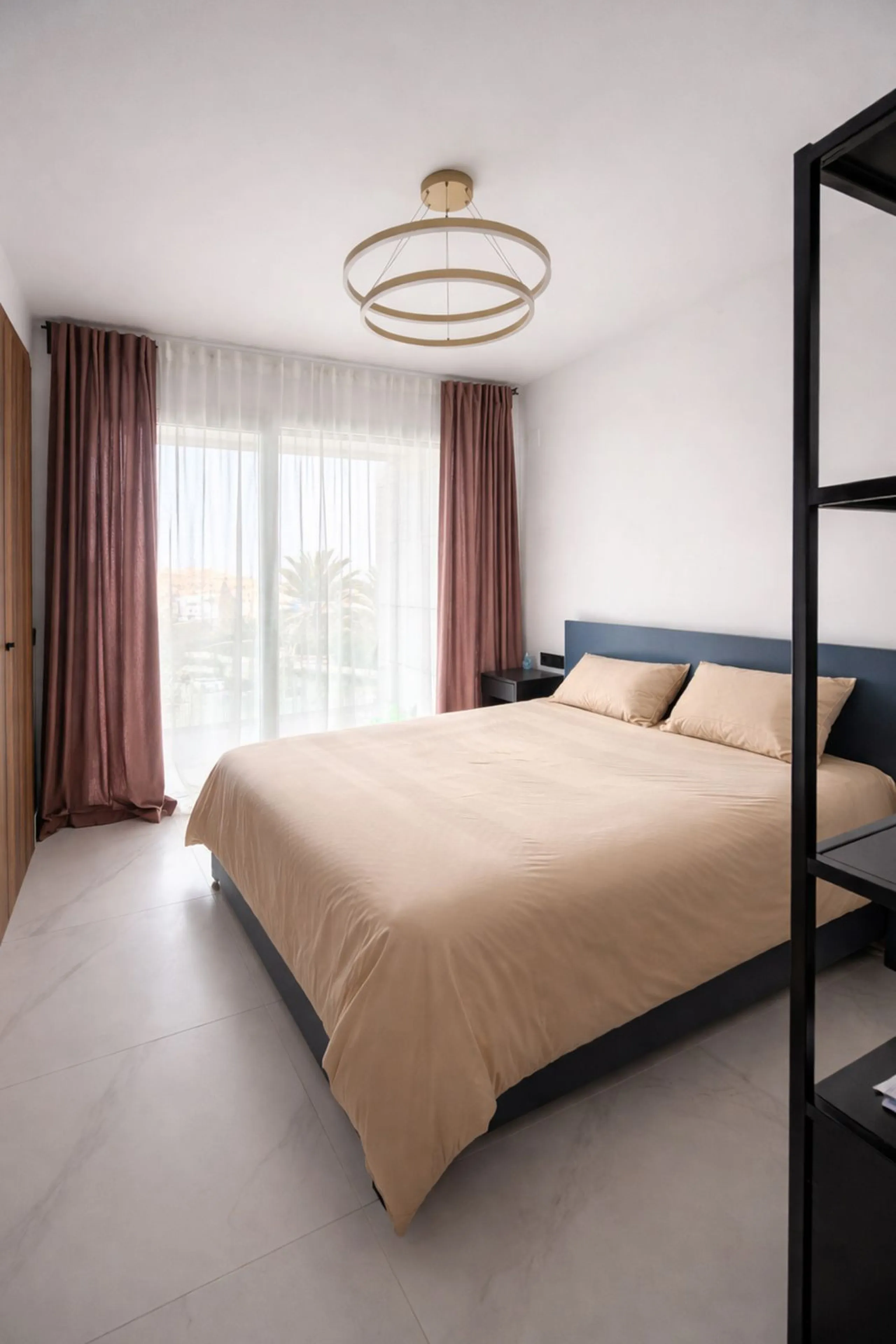Apartment - Middle Floor Apartment в продаже в Marbella, Málaga. В доме 3 спален и 2 ванных комнат. Площадь дома 107 м²