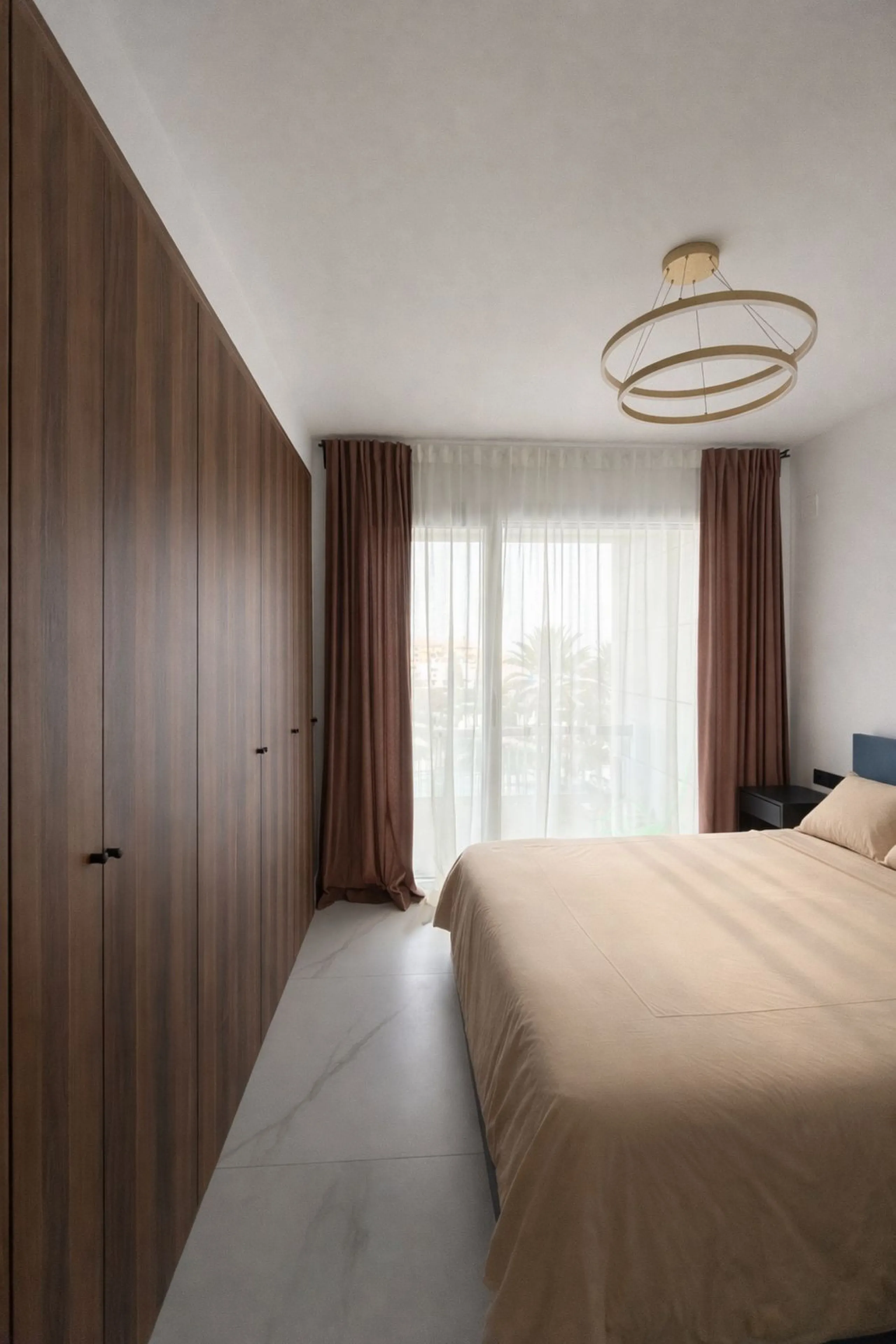 Apartment - Middle Floor Apartment в продаже в Marbella, Málaga. В доме 3 спален и 2 ванных комнат. Площадь дома 107 м²