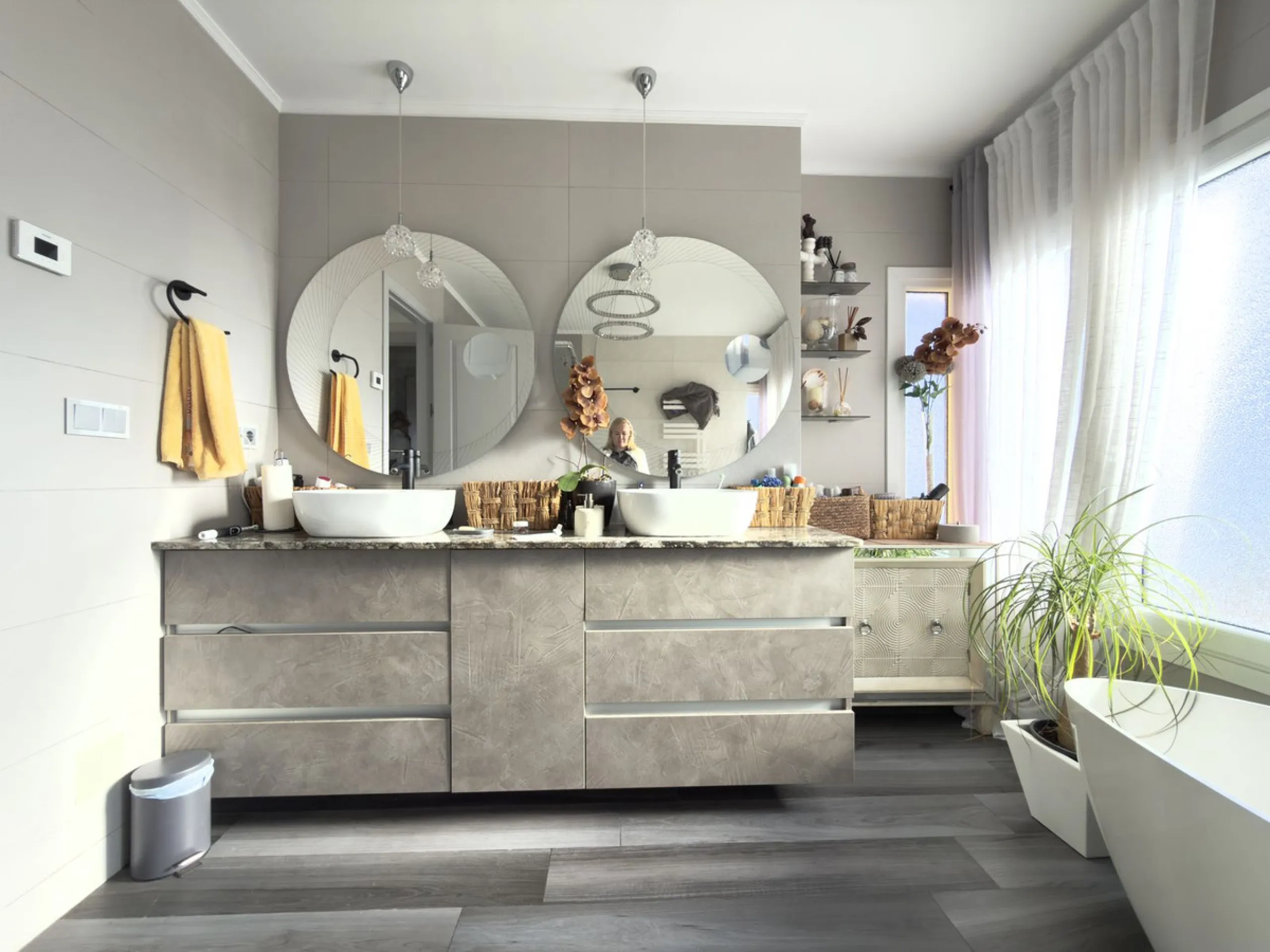 Apartment - Penthouse в продаже в Marbella, Málaga. В доме 3 спален и 3 ванных комнат. Площадь дома 157 м²