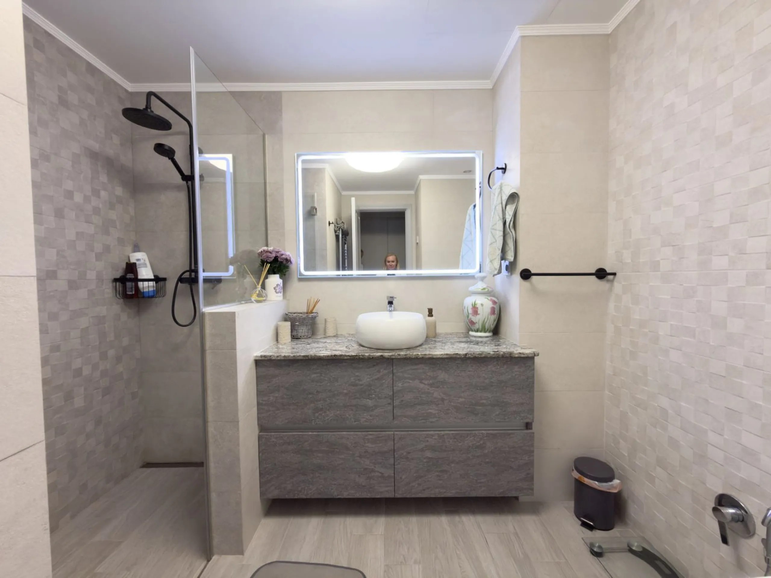 Apartment - Penthouse в продаже в Marbella, Málaga. В доме 3 спален и 3 ванных комнат. Площадь дома 157 м²