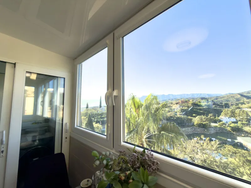 Apartment - Penthouse в продаже в Marbella, Málaga. В доме 3 спален и 3 ванных комнат. Площадь дома 157 м²