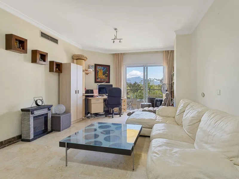 Charming 2-Bedroom Ground Floor Apartment in Bel Air, Estepona.