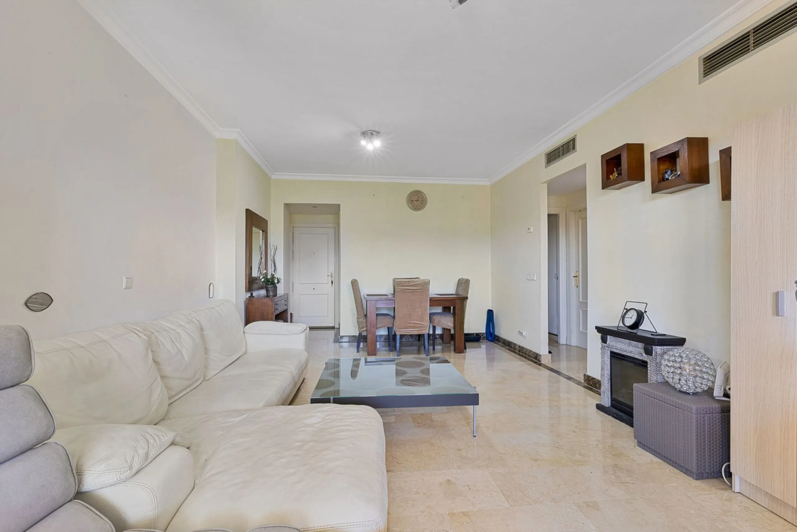 Charming 2-Bedroom Ground Floor Apartment in Bel Air, Estepona.