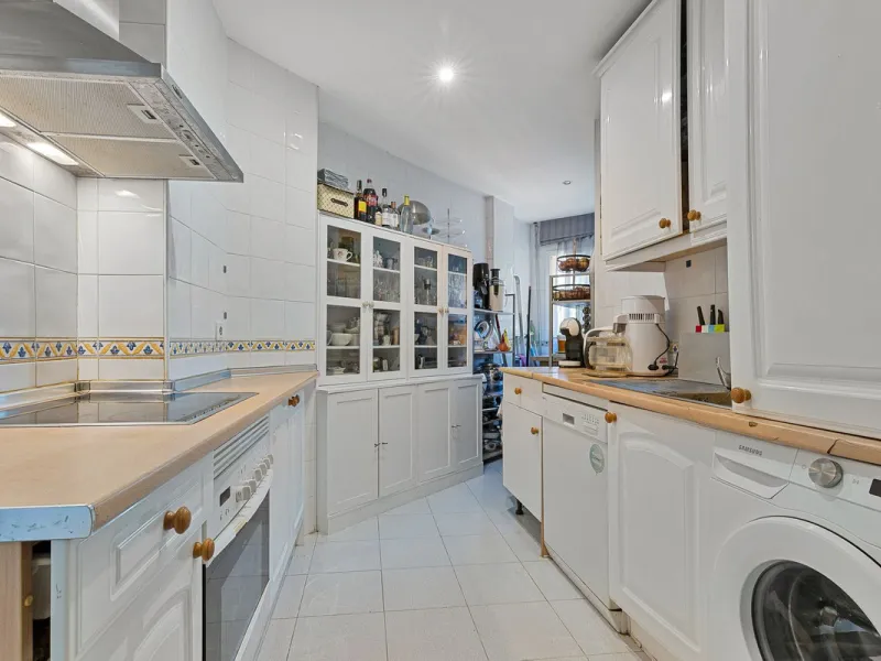 Charming 2-Bedroom Ground Floor Apartment in Bel Air, Estepona.