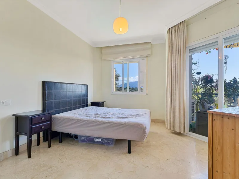 Charming 2-Bedroom Ground Floor Apartment in Bel Air, Estepona.